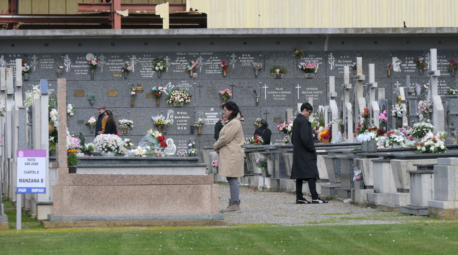 El cementerio de León este viernes. | MAURICIO PEÑA