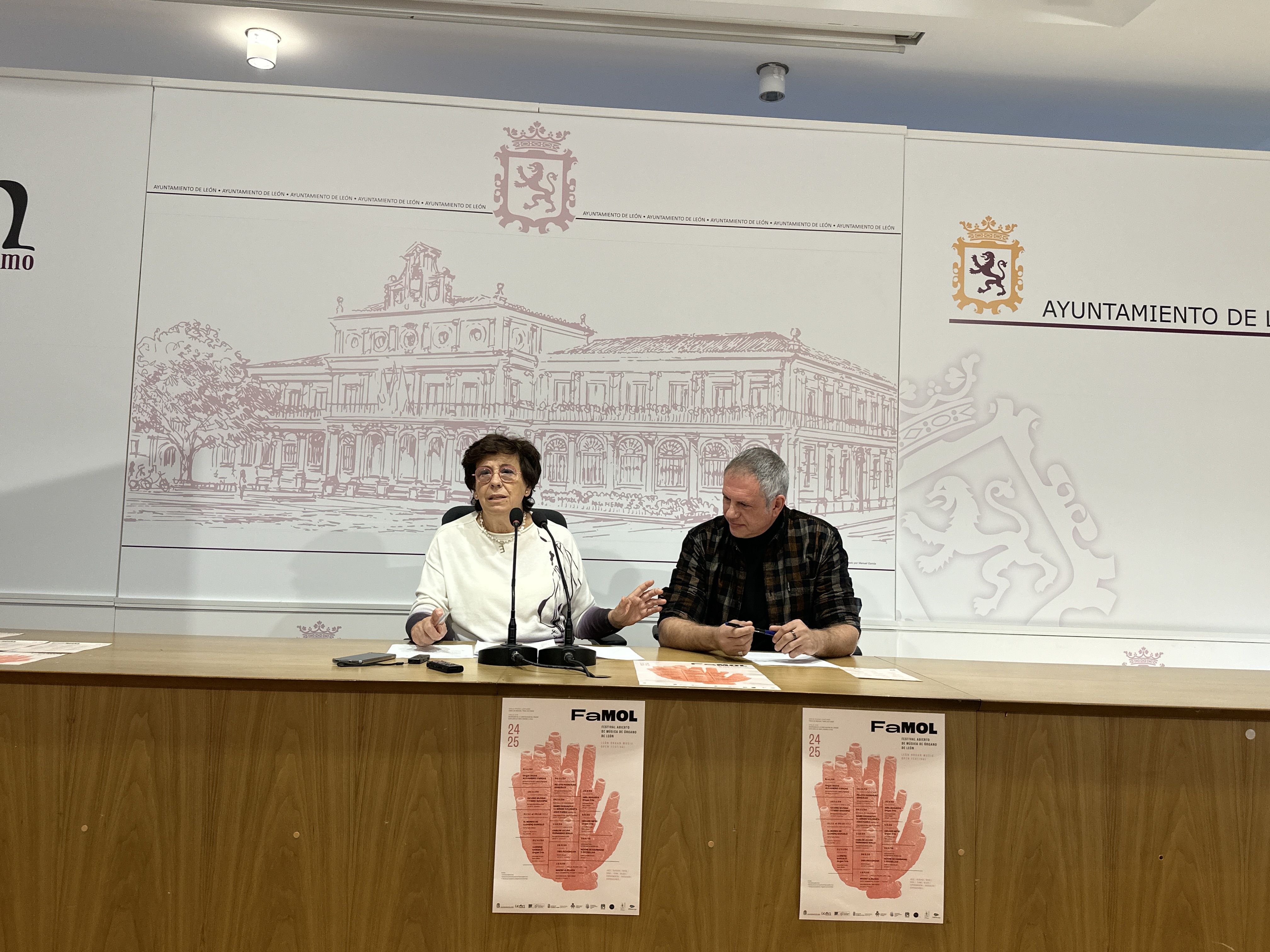 Elena Aguado y Daniel de Madariaga presentaron la cuarta edición del Famol. | L.N.C.