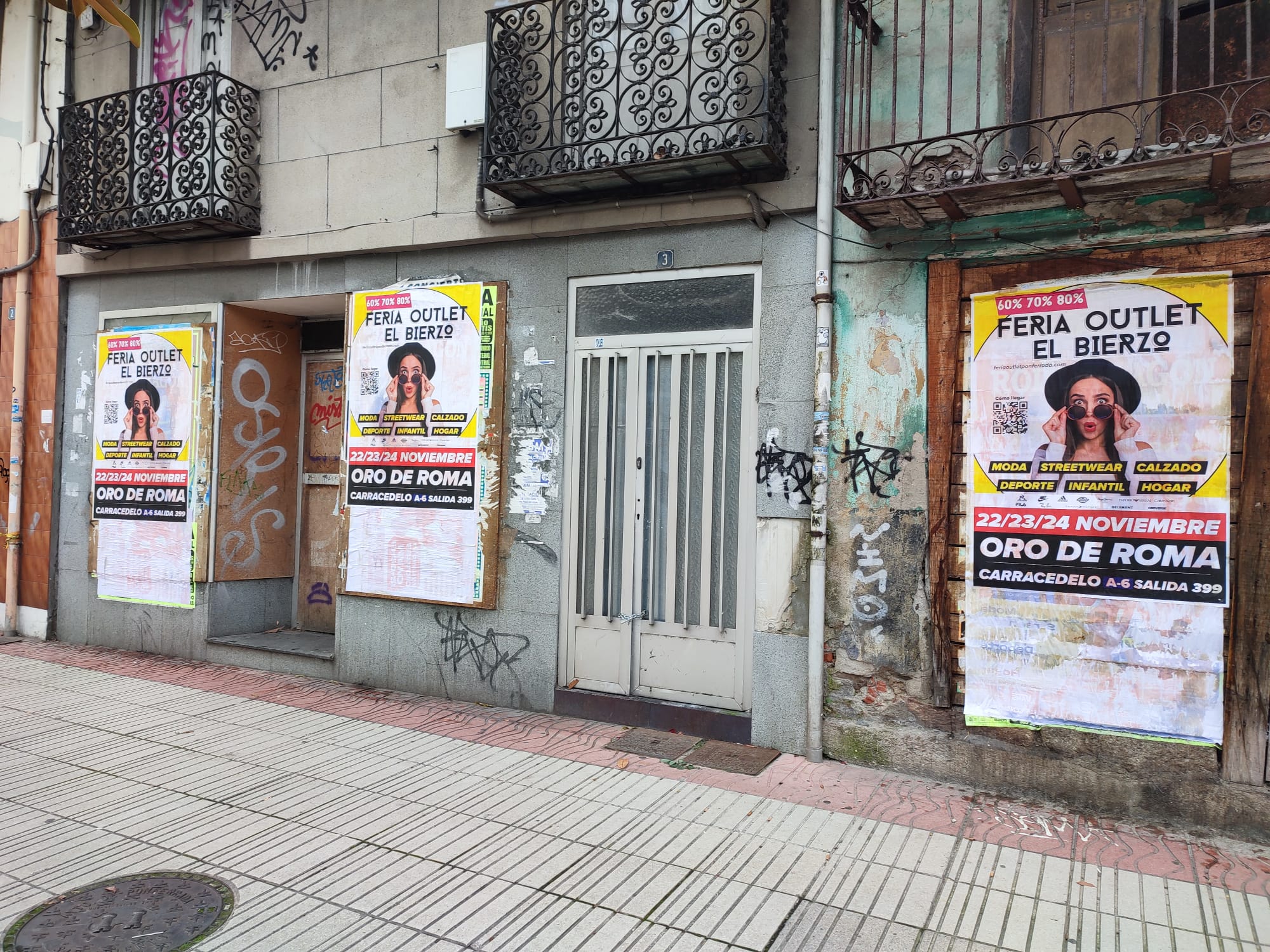 La Feria Outlet está publicitada en toda Ponferrada.