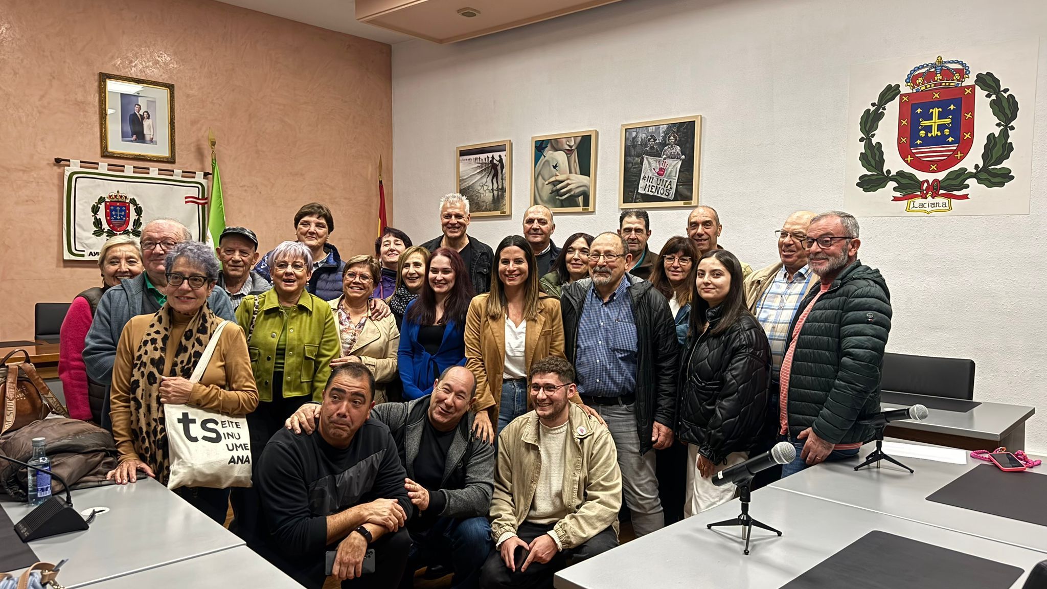 Nuria Rubio, secretaria de organización del PSOE de León, en Villablino. | L.N.C.