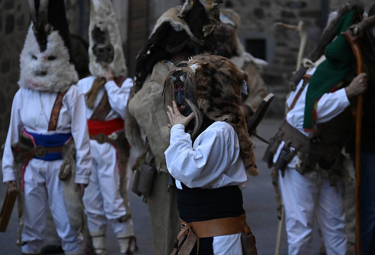 Desfile Mascaradas La Bañeza | SAÚL ARÉN