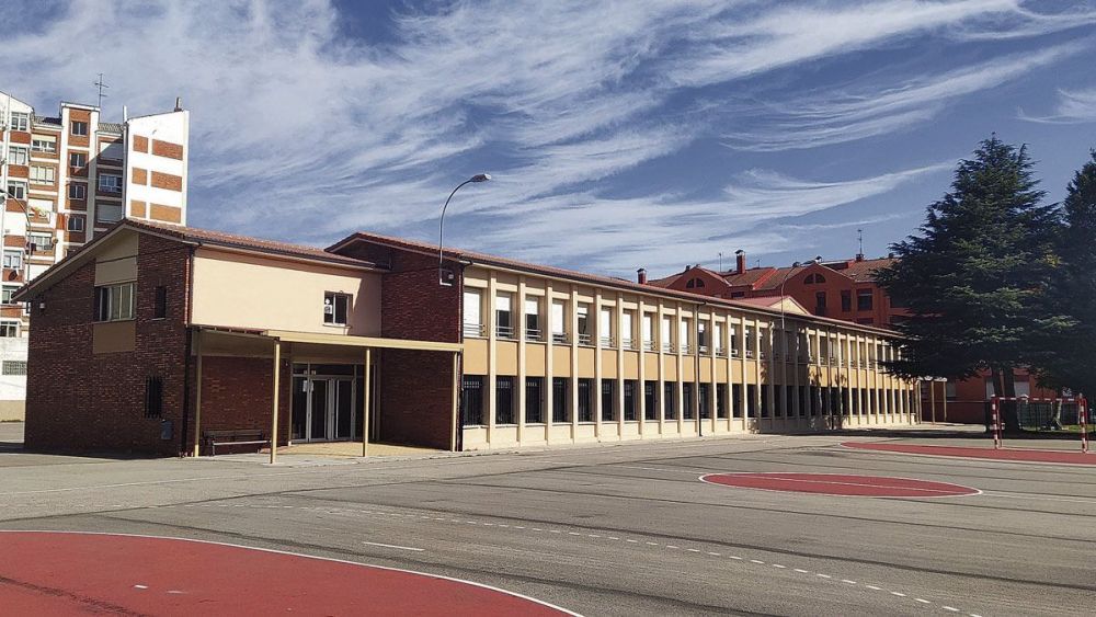 En la fotografía, imagen de archivo del CEIP Emilia Menéndez de La Robla. L.N.C.