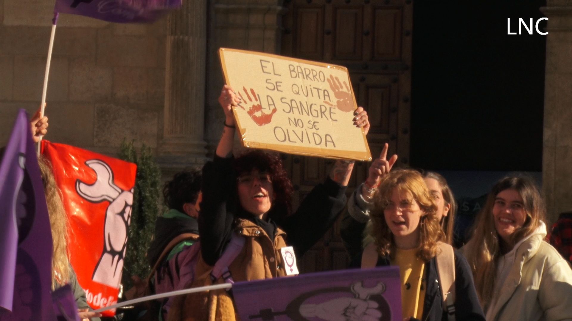 Estudiantes de León piden la dimisión de Mazón por su gestión de la Dana en Valencia