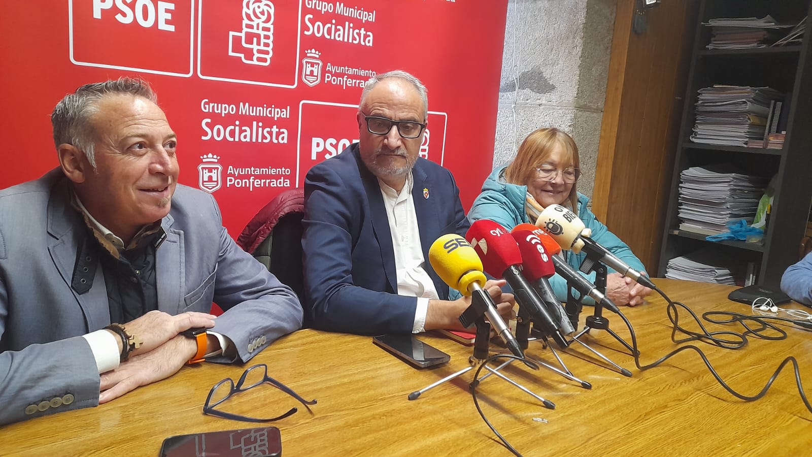 Ramón y ediles del PSOE en rueda de prensa. | MAR IGLESIAS