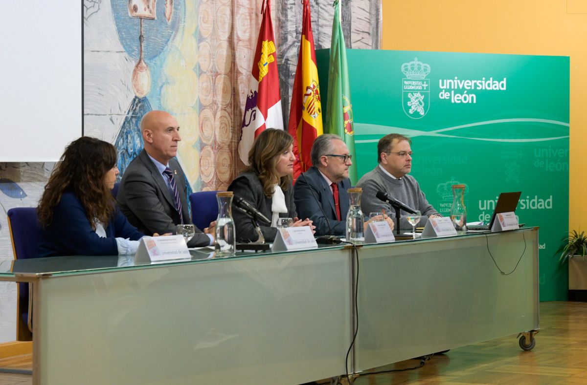 Presentación del informe turístico sobre la ciudad de León. | MAURICIO PEÑA