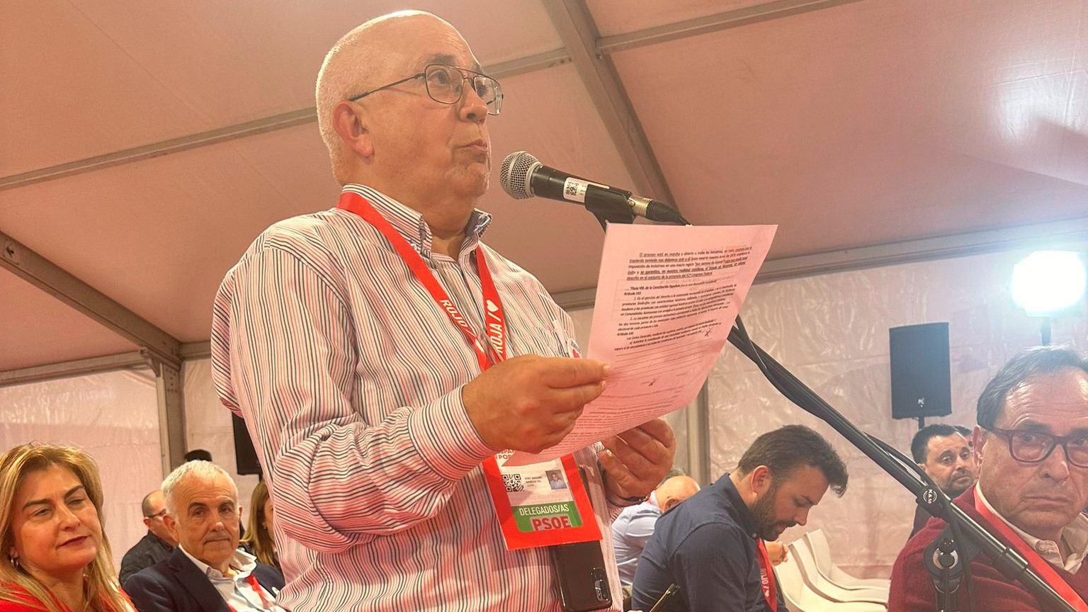 José Miguel Debesa defendiendo la enmienda de la autonomía en el Congreso. | L.N.C.