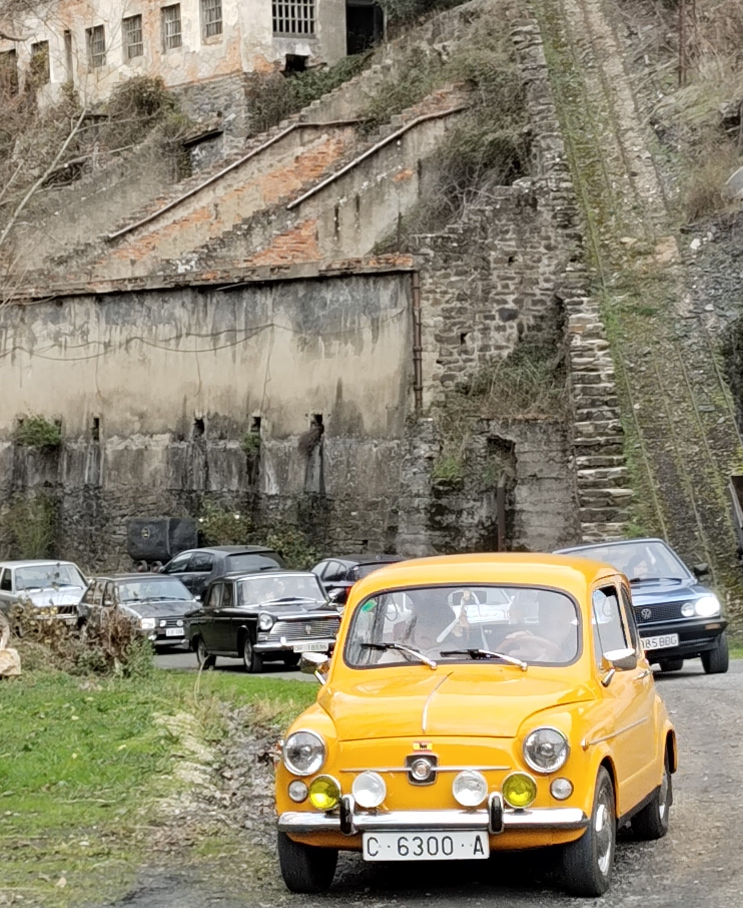 Coches en la concentración de la Fundación.