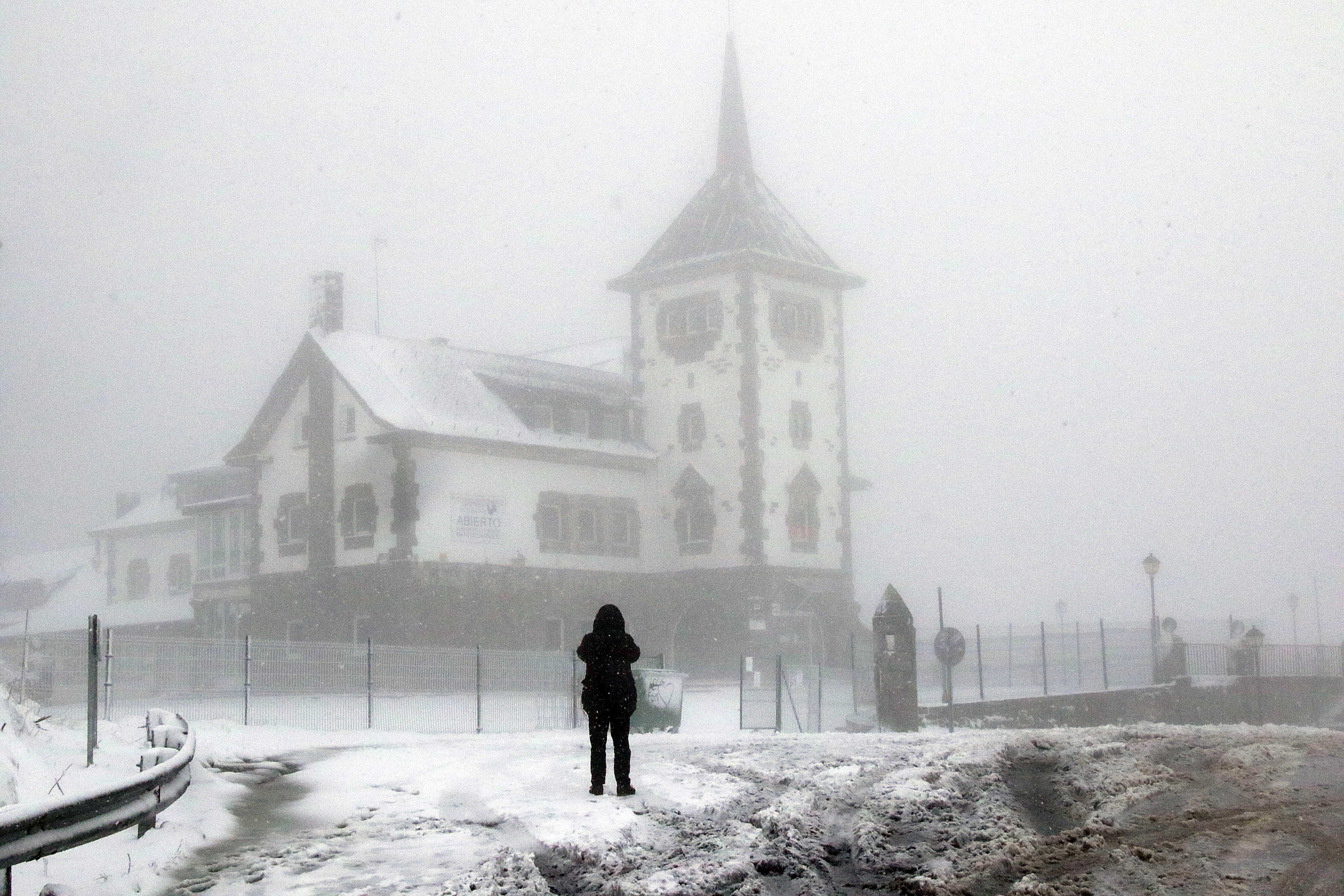 Nieve en el puerto de Pajares 