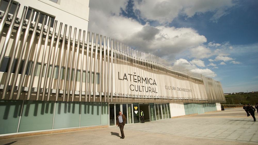 Las visitas guiadas en La Térmica Cultural ya están disponibles.