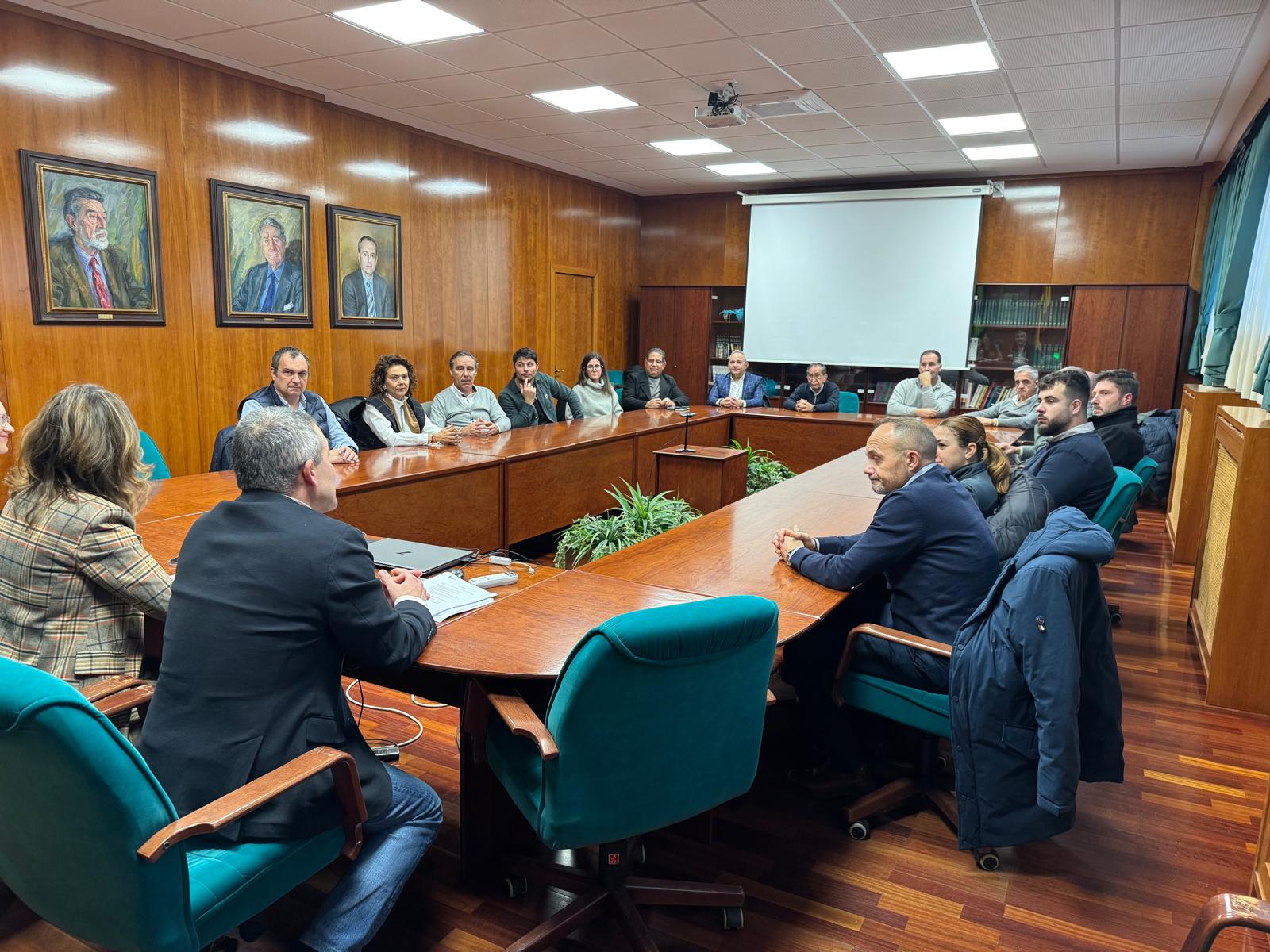 Reunion de los Clubes Deportivos con la rectora y vicerectora de la ULE | L.N.C.