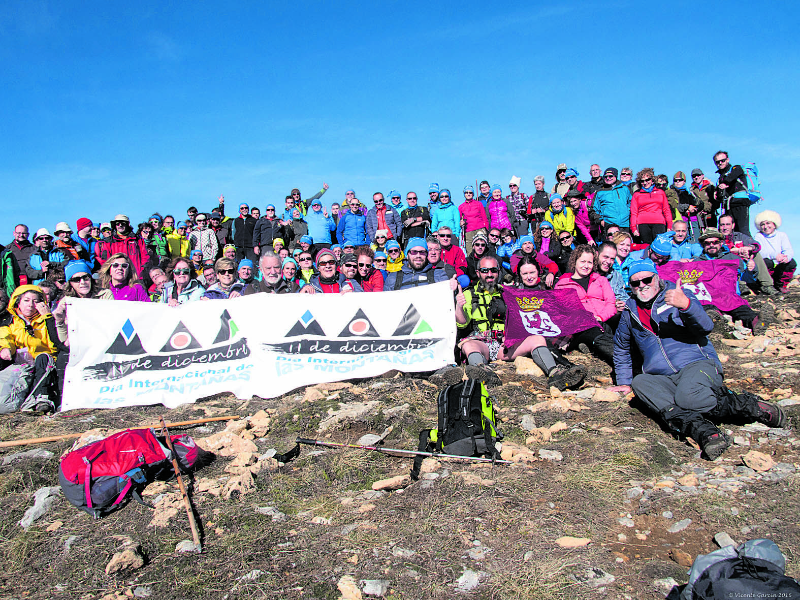 Celebración del DIM en la cumbre del Pico Gabanceda año 2016. VICENTE GARCÍA