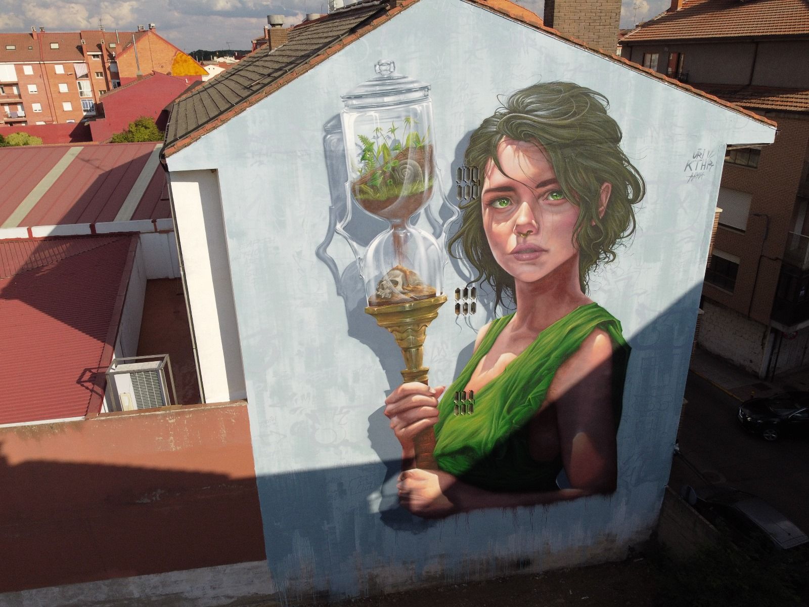 El mural 'The Messenger' en La Bañeza. | FACEBOOK AYUNTAMIENTO DE LA BAÑEZA