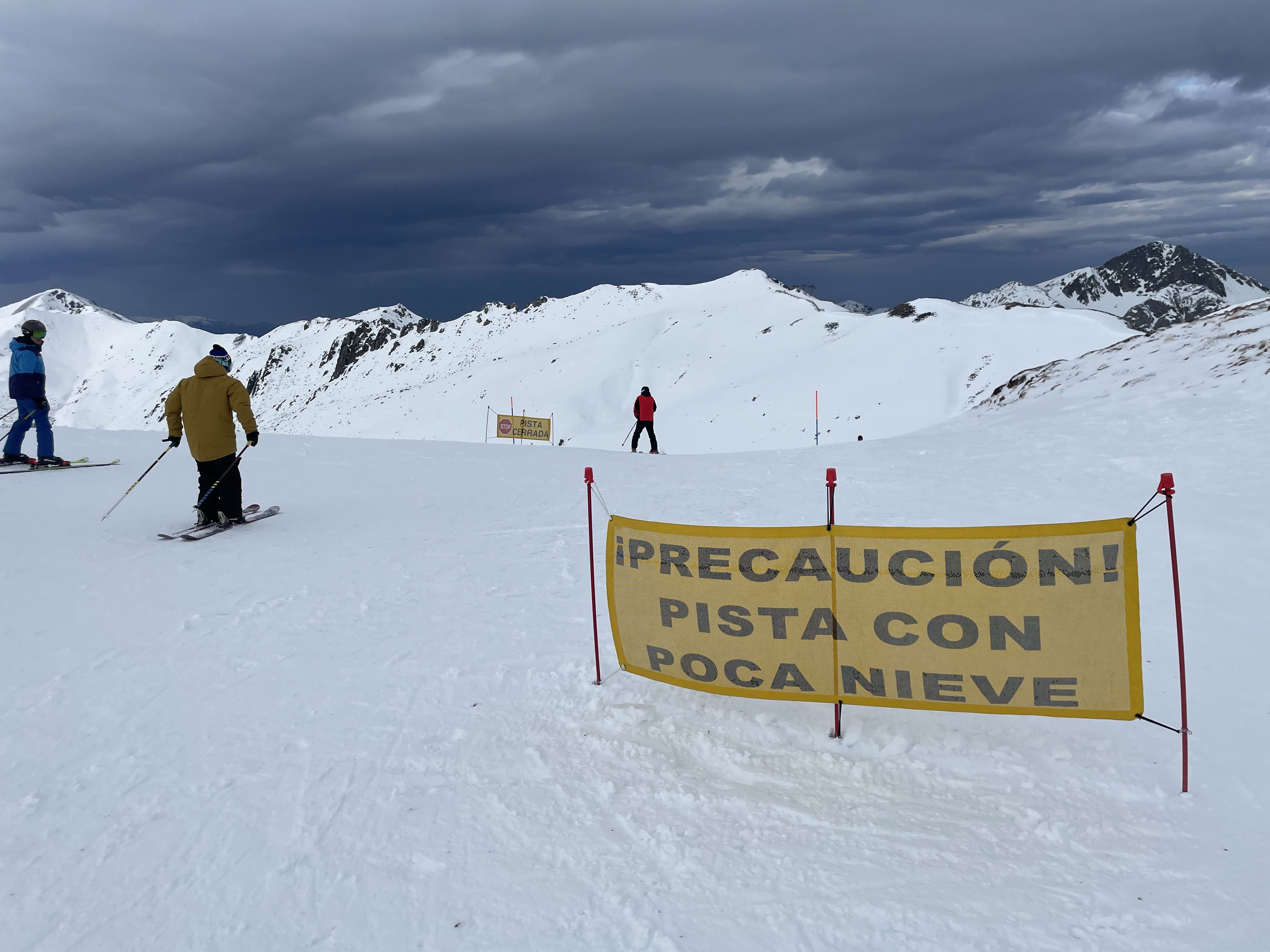 Escasez de nieve en las estaciones de esquí leonesas