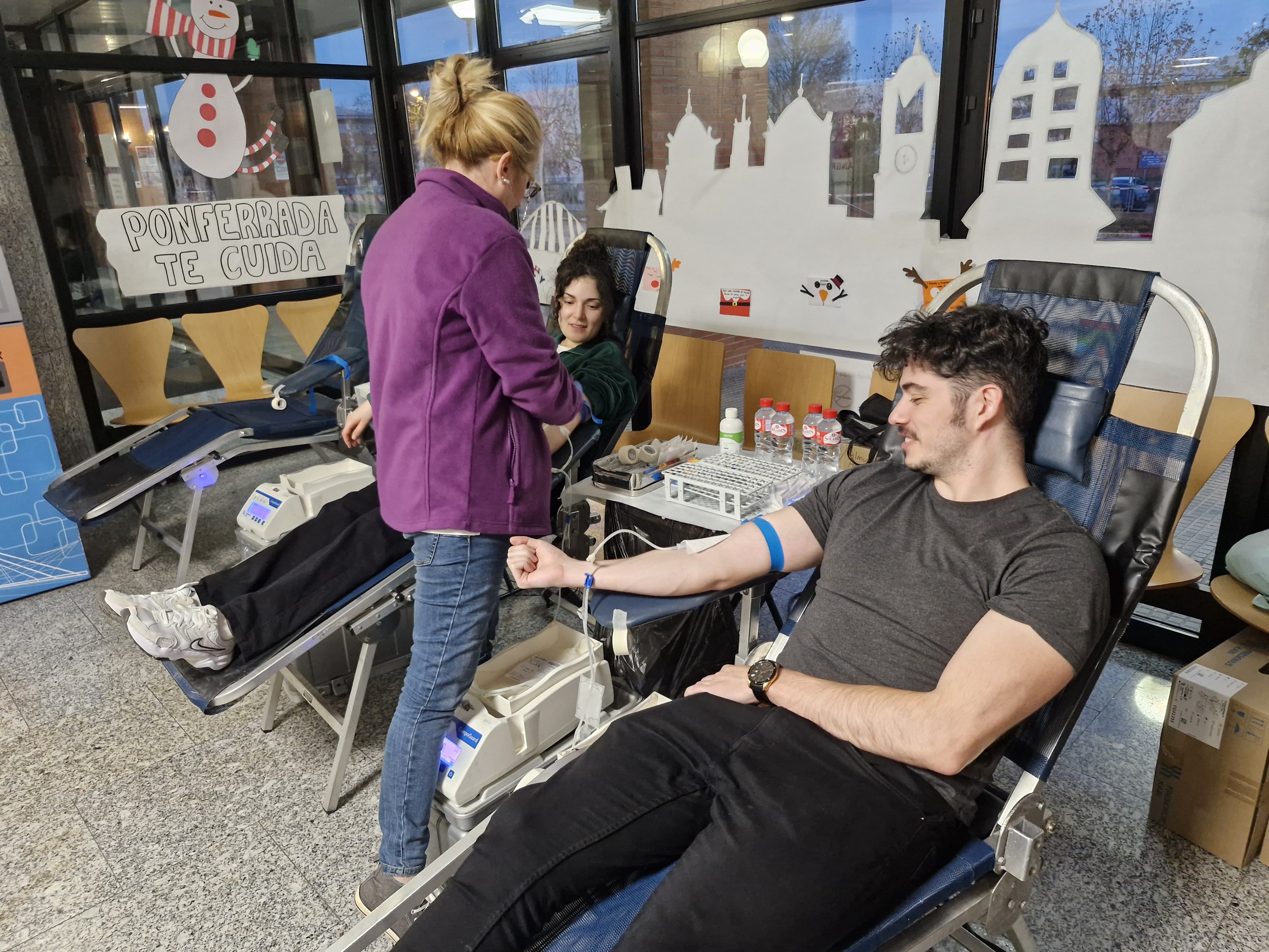 Participantes en la Maratón de donación de sangre 13 de diciembre.