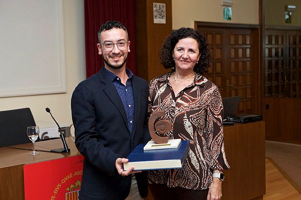 Premio CENFyC para David Bermejo.