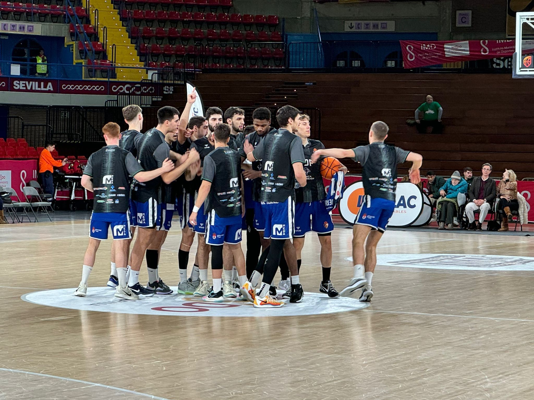 El Clínica Ponferrada cerró el año cayendo en Sevilla. CPSDP