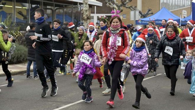 Uno de los momentos de la edición pasada de la San Silvestre en Villaquilambre. MAURICIO PEÑA