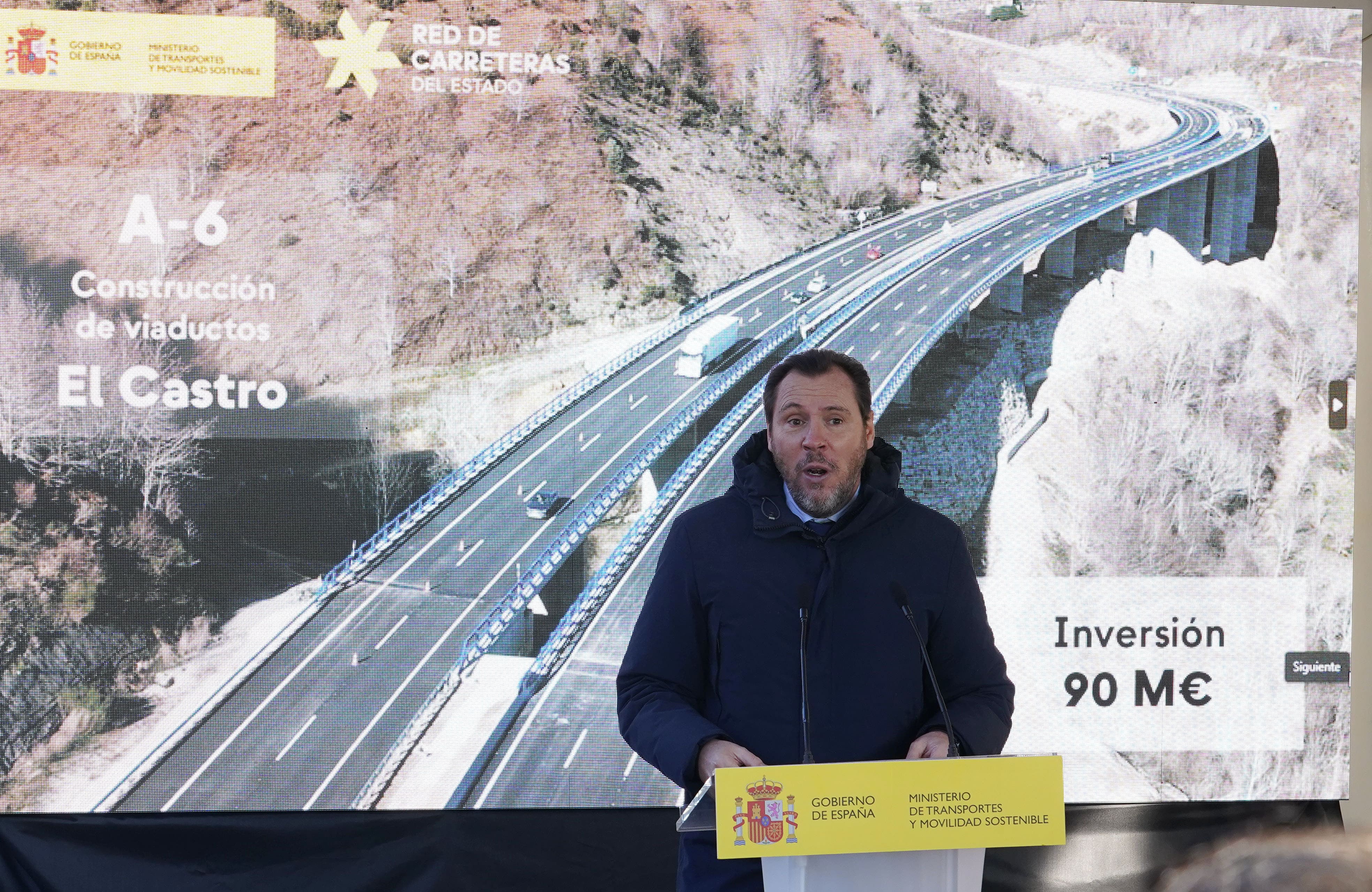 Intervención de Óscar Puente en el acto en el viaducto del Castro. | CÉSAR SÁNCHEZ (ICAL)