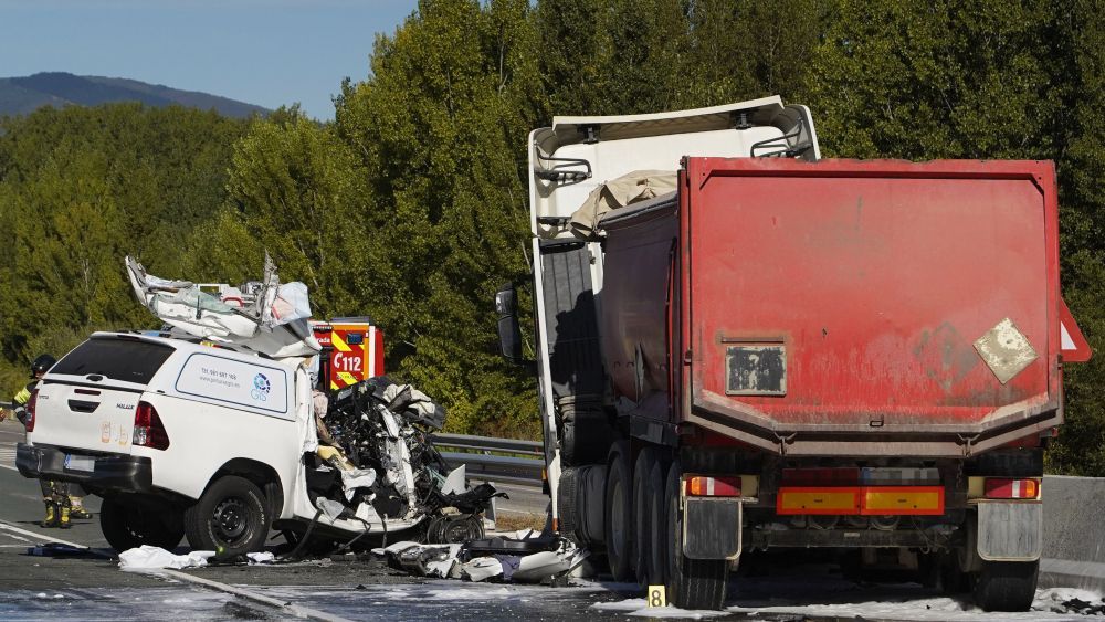 Una colisión en septiembre en la N-VI en Carracedelo se saldó con tres muertos. | ICAL