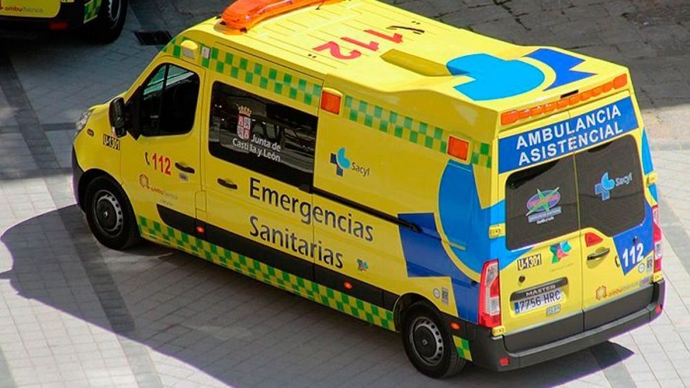 Imagen de archivo de una ambulancia de Emergencias. | L.N.C.