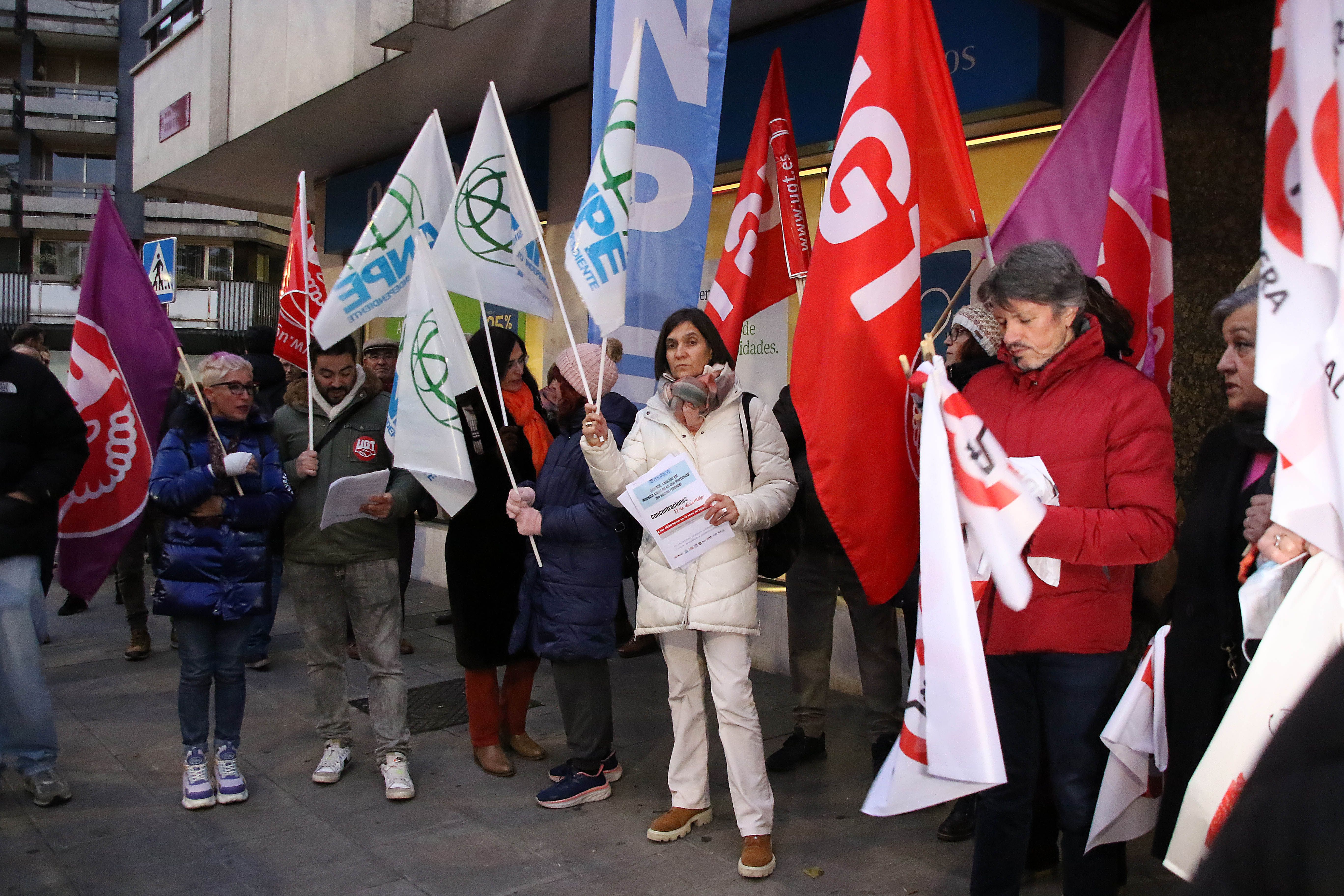 Concentración sindical ante la sede de Muface en León el pasado 11 de diciembre. ICAL