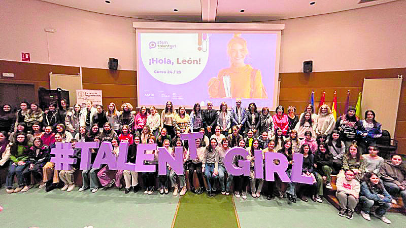 Foto de familia de la inauguración de la séptima edición del programa ‘Stem Talent Girl’ en León el pasado mes de diciembre. L.N.C.