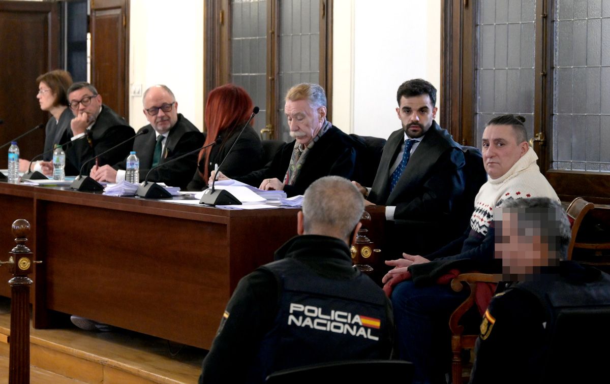 Sesión inicial del juicio por el crimen de Cembranos este lunes en la Audiencia Provincial de León.  MAURICIO PEÑA