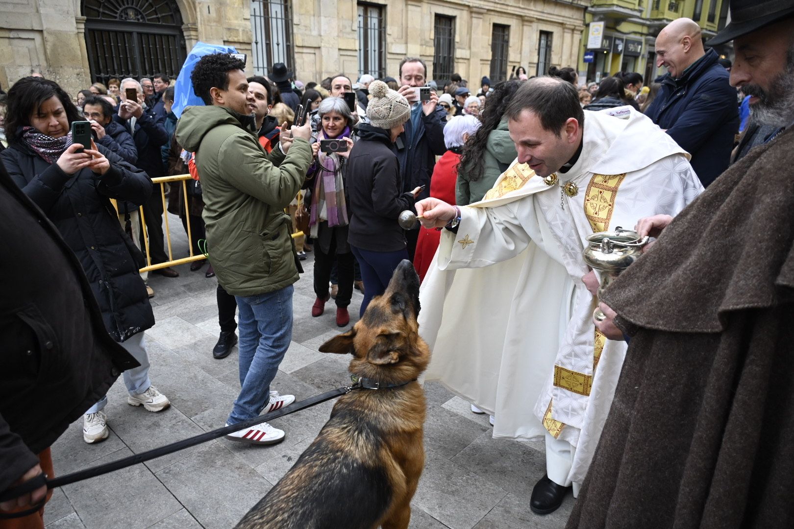   Bendición de animales por San Antón. | SAÚL ARÉN