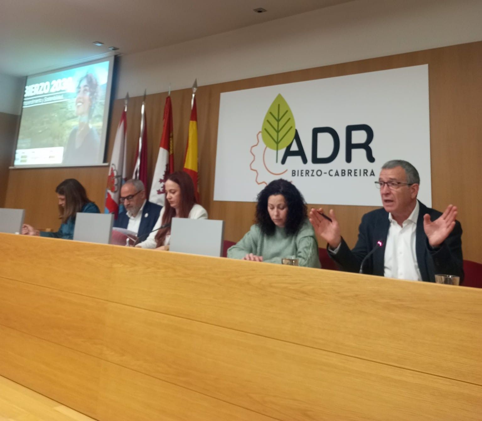 Jornadas organizadas por ADS Bierzo-Cabrera para hablar de reto demográfico.