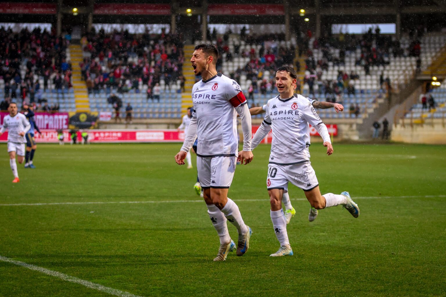 Kevin Presa celebra el gol que abrió el marcador. | CYD