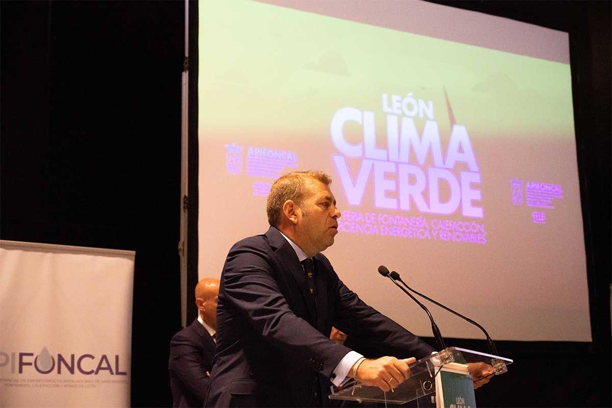 El presidente de Apifoncal, José Manuel García, durante la segunda feria León Clima Verde. | APIFONCAL