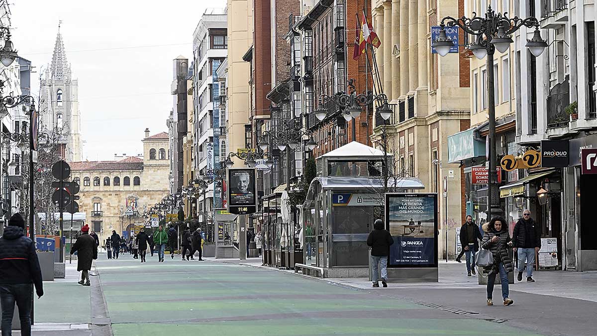 El coste de las viviendas en León subió a lo largo del pasado año. | SAÚL ARÉN