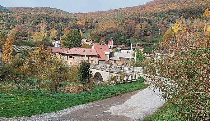 Los Espejos de la Reina, el pueblo de León con el nombre más bonito según el suplemento Destinos. 