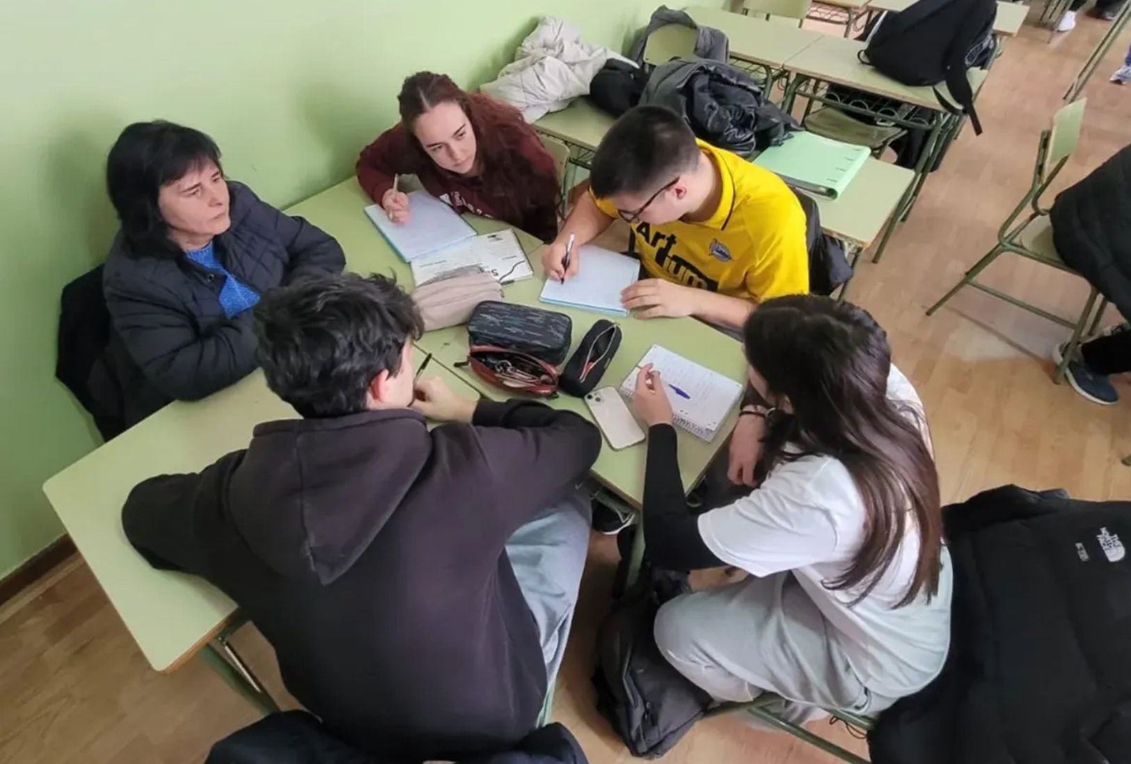 Encuentro en el aula con los usuarios de la Asociación Salud Mental León. | L.N.C.