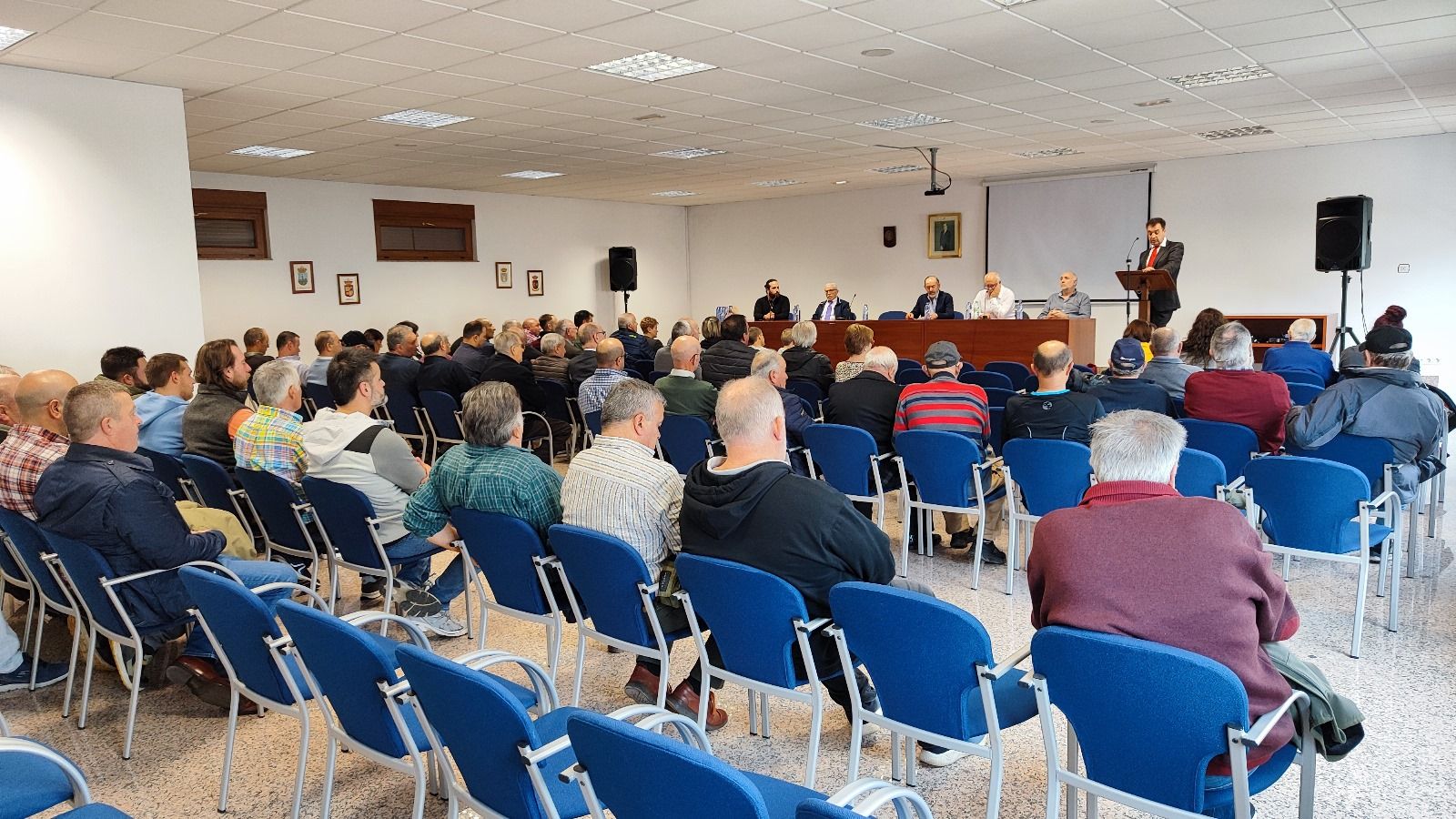 Un instante del acto de homenaje a Santos Argüello y Manuel Arias. | L.N.C.