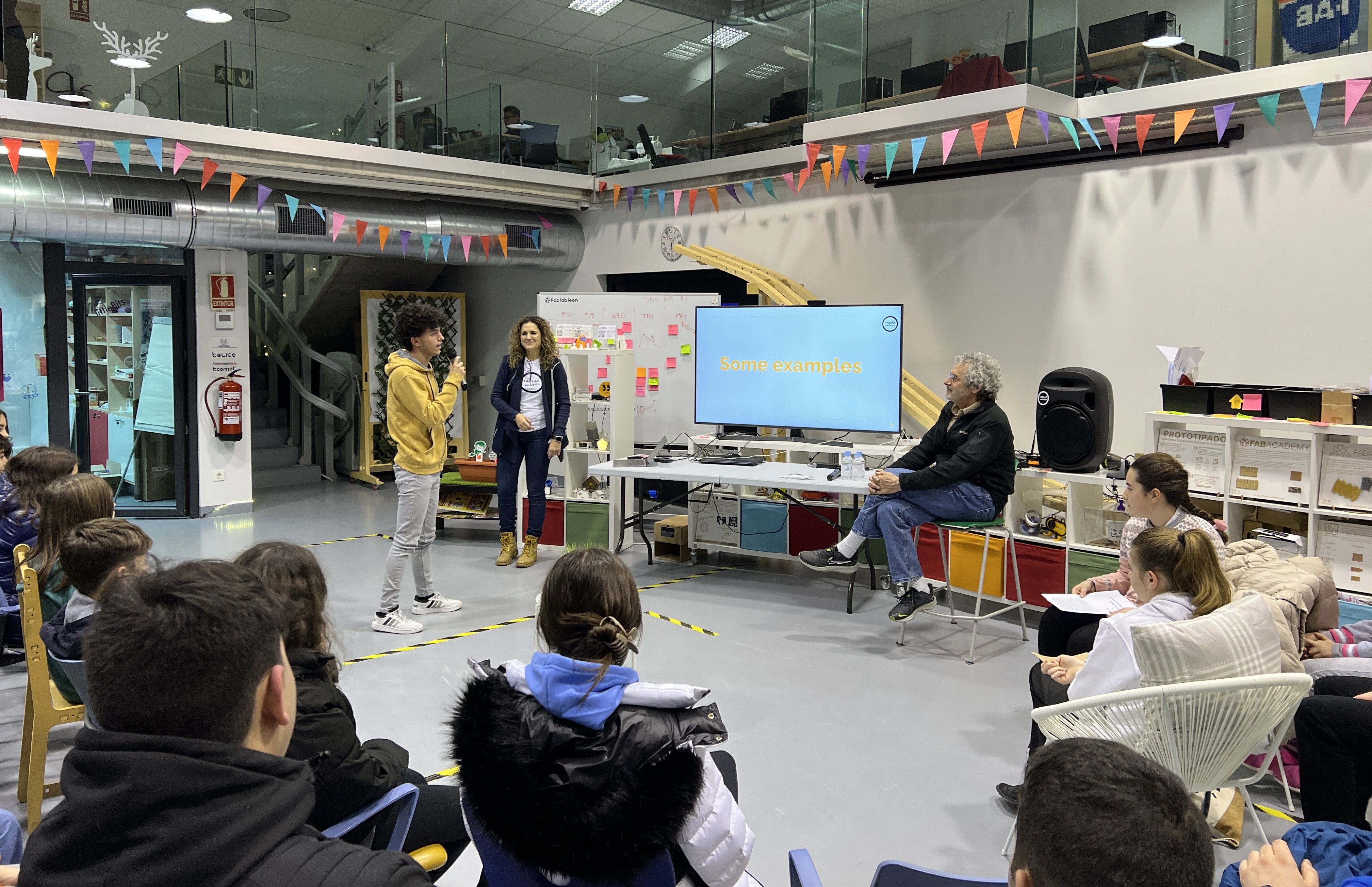 Neil Gershenfeld, el impulsor de los fablabs, en su visita a León en enero de 2024