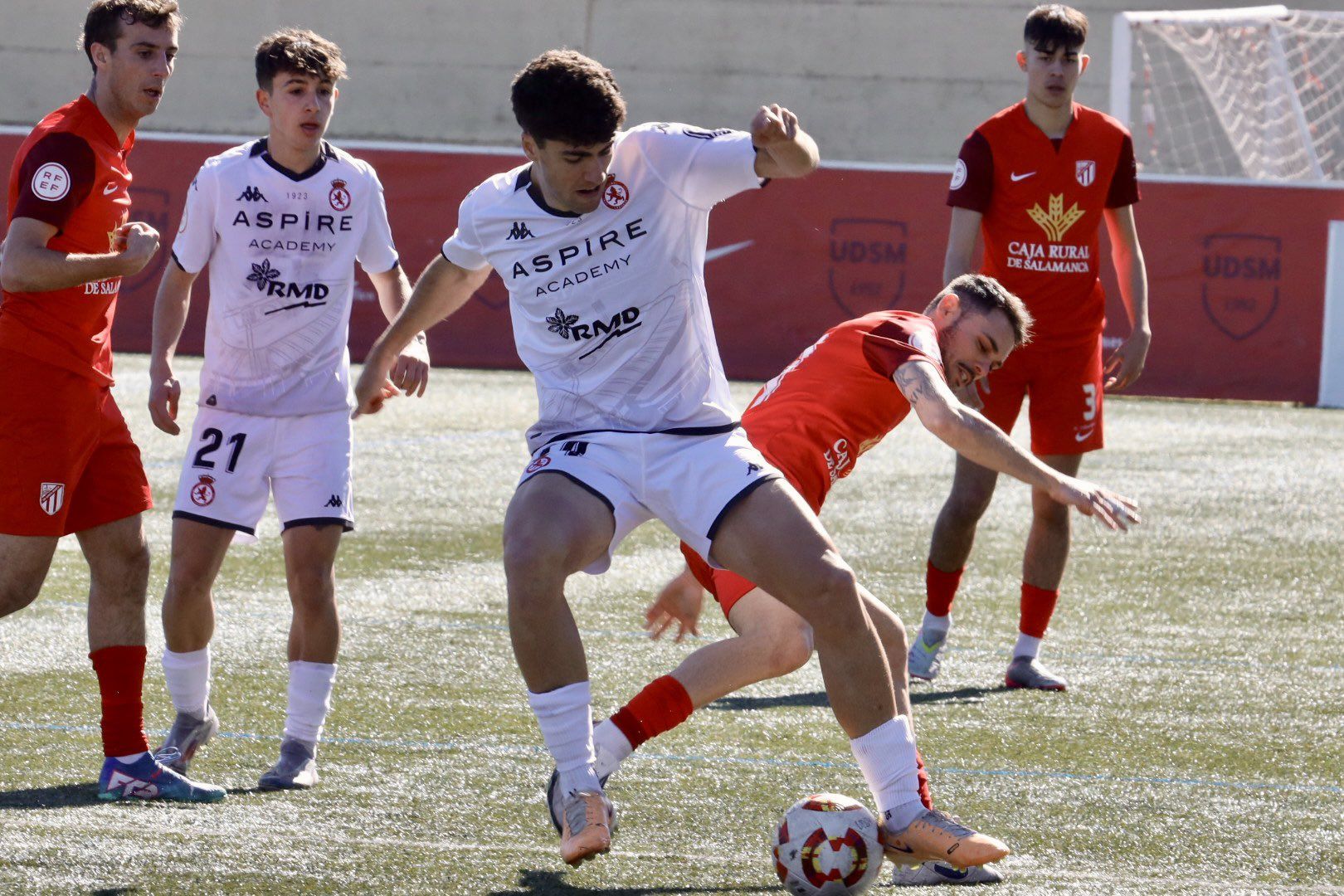 Un lance del partido entre Júpiter y Santa Marta. | SANTA MARTA DE TORMES