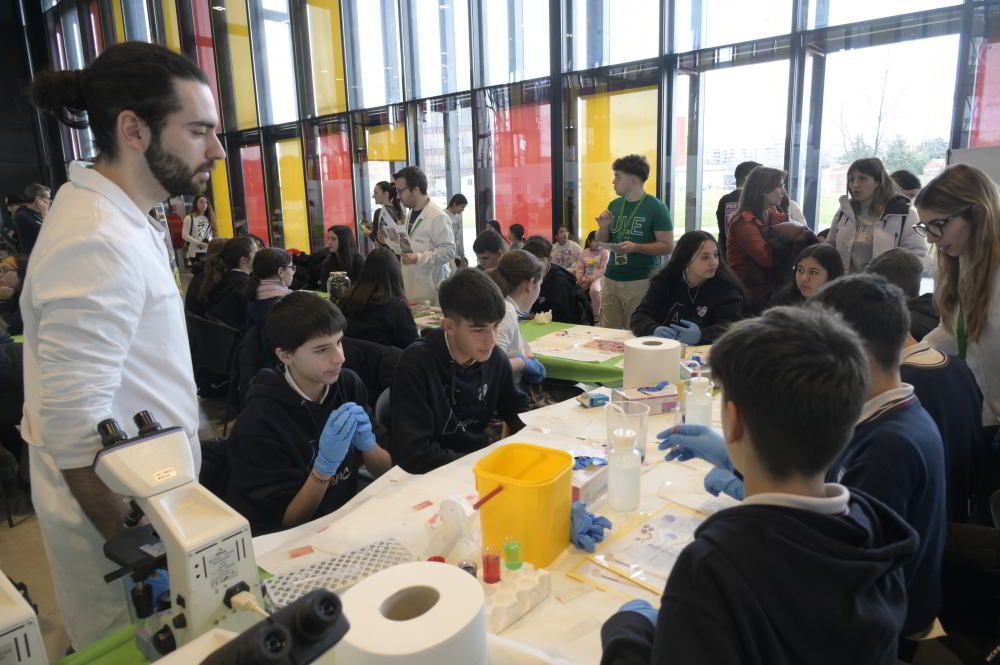 Los niños leoneses se acercan ala ciencia a traves de Expociencia 2025 02