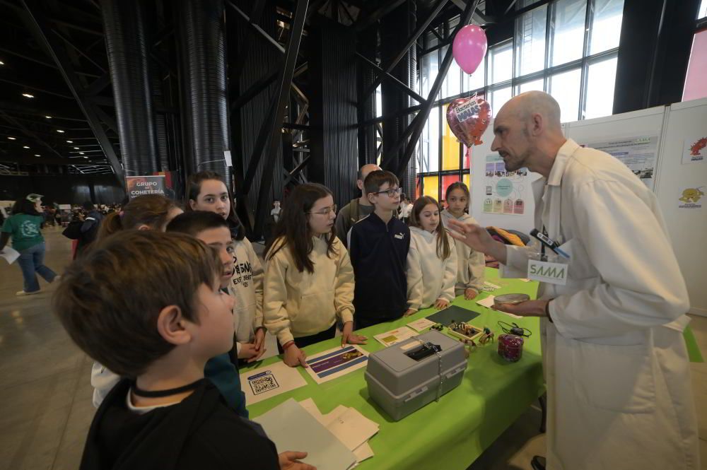 Los niños leoneses se acercan ala ciencia a traves de Expociencia 2025 09