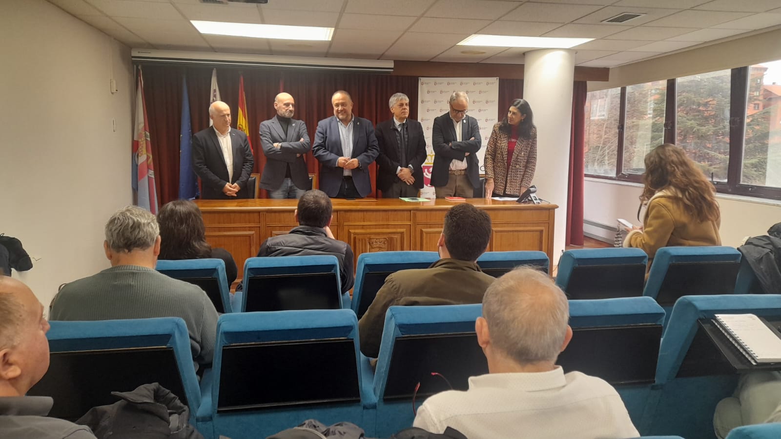 Momentos de la asamblea de Amumi en Ponferrada. | MAR IGLESIAS