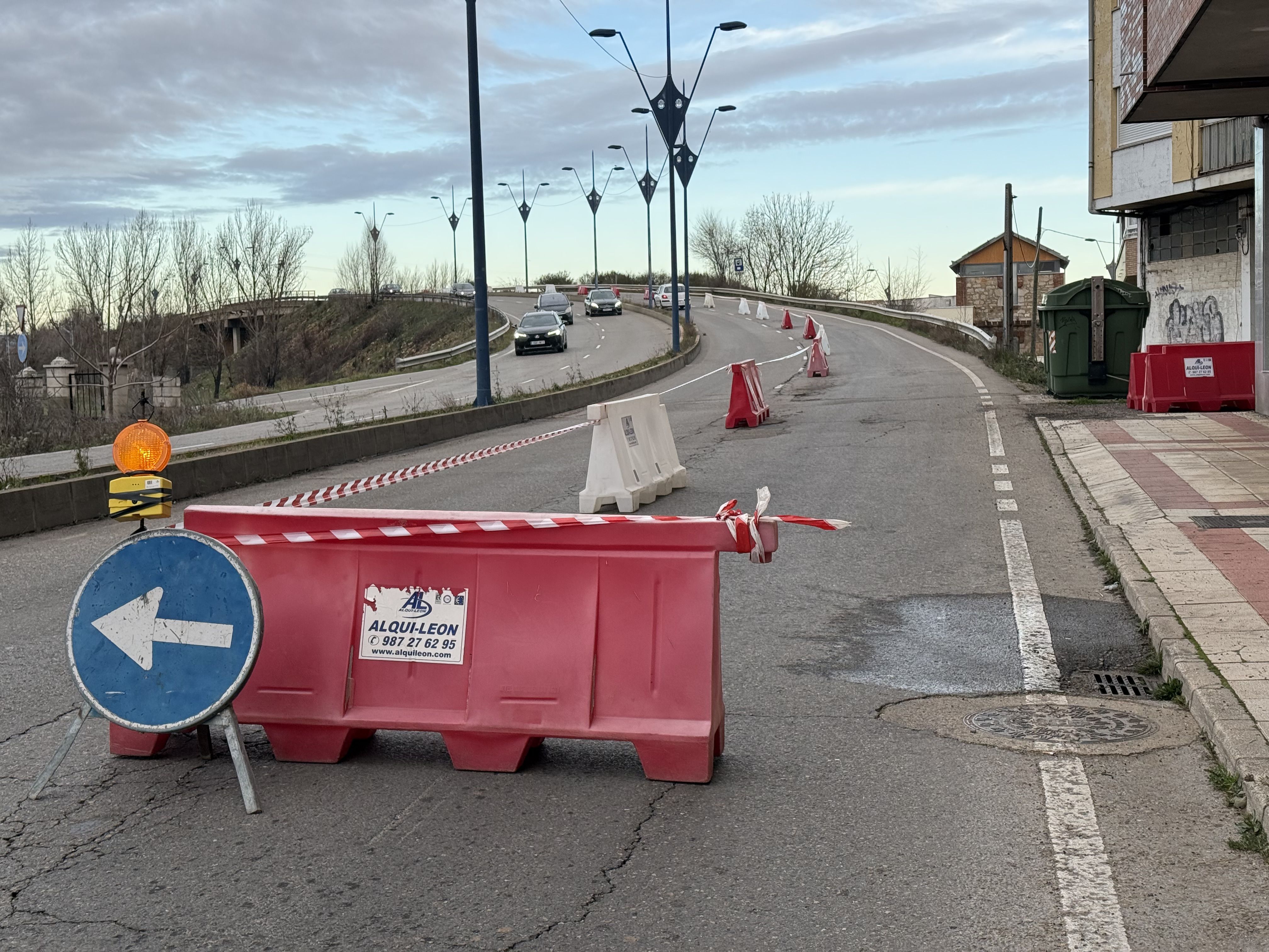 El carril en dirección a San Andrés ya ha sido cortado al tráfico