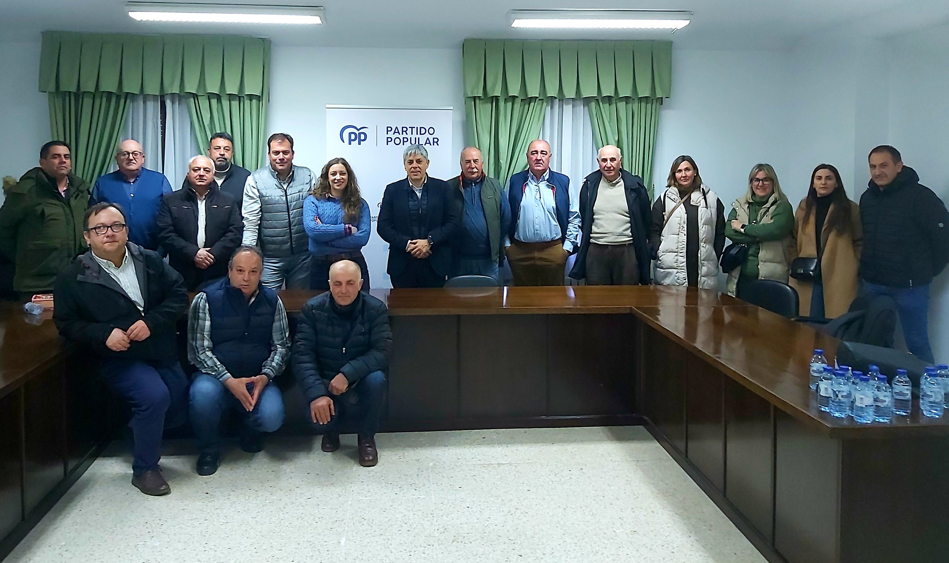 Ester Muñoz se reunió con los alcaldes y portavoces de la Montaña de Riaño.