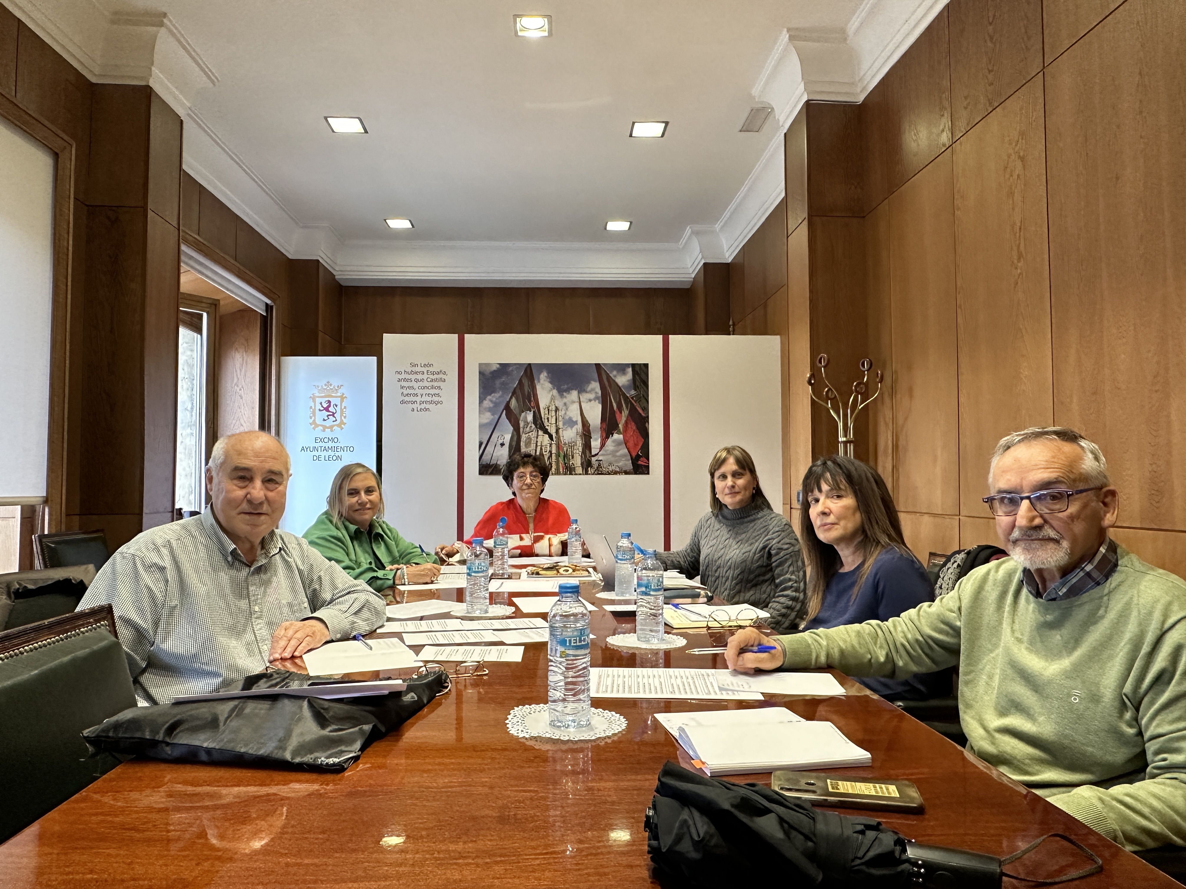 Imagen de la deliberación en la anterior edición del Premio Nacional de Poesía González de Lama. | L.N.C.