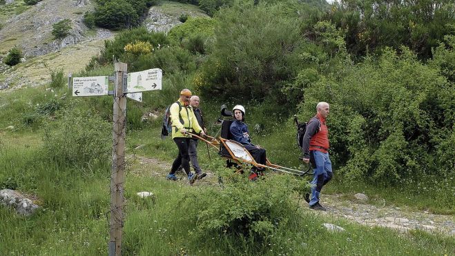 La joëlette ayuda a disfrutar de la montaña a discapacitados. | MAURICIO PEÑA