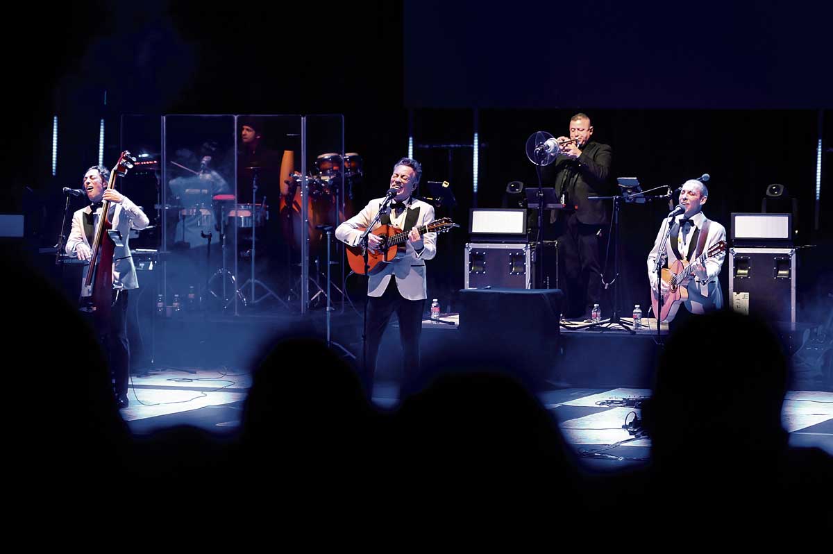 Café Quijano este viernes en el Auditorio Ciudad de León. | SAÚL ARÉN