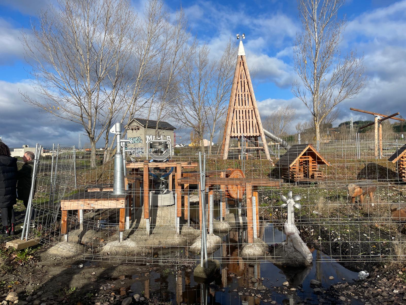 Parque de la Juventud de Ponferrada en el momento de su inauguración. | JAVIER FERNÁNDEZ