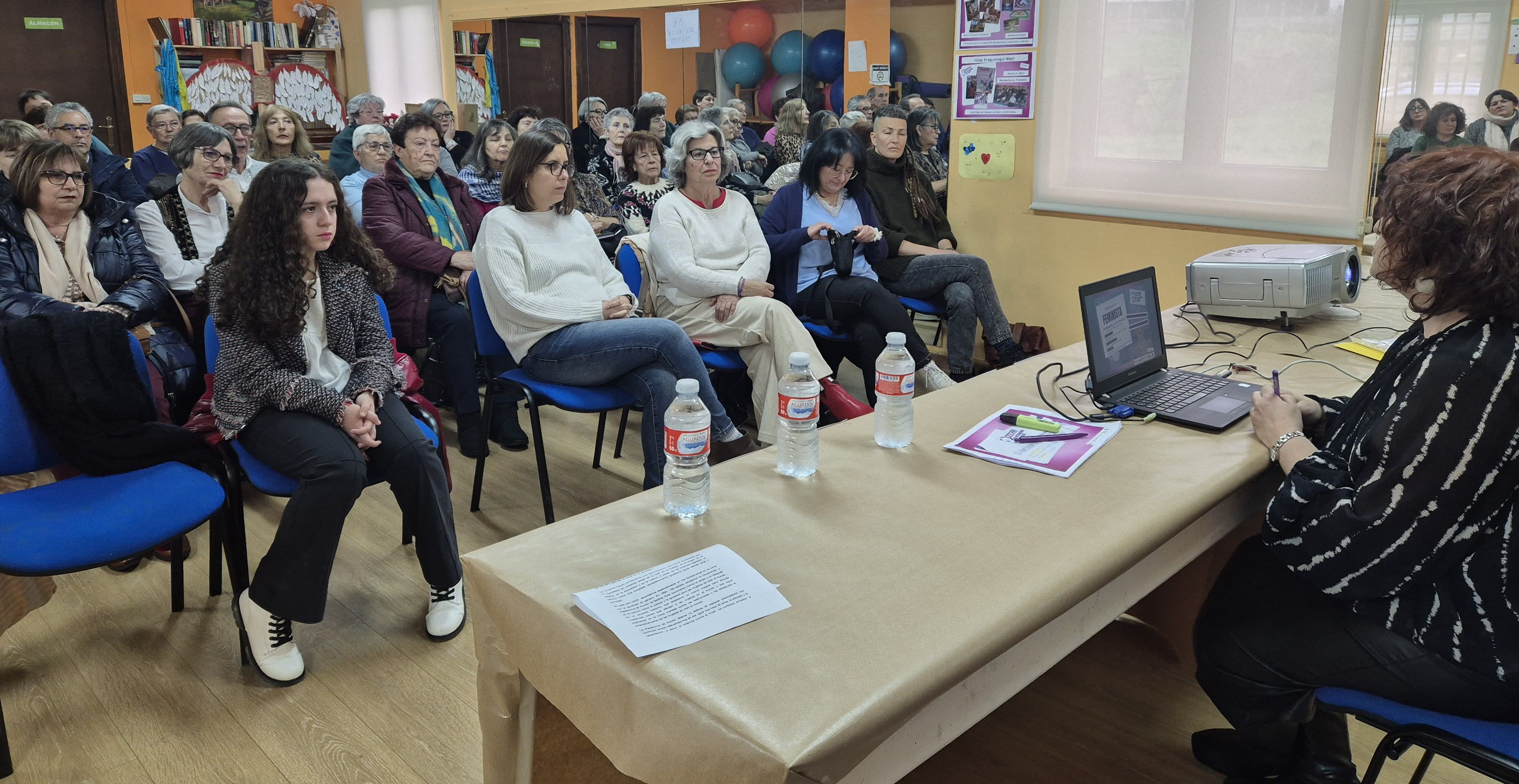 Mujeres participantes en el encuentro organizado por el Consejo Comarcal.