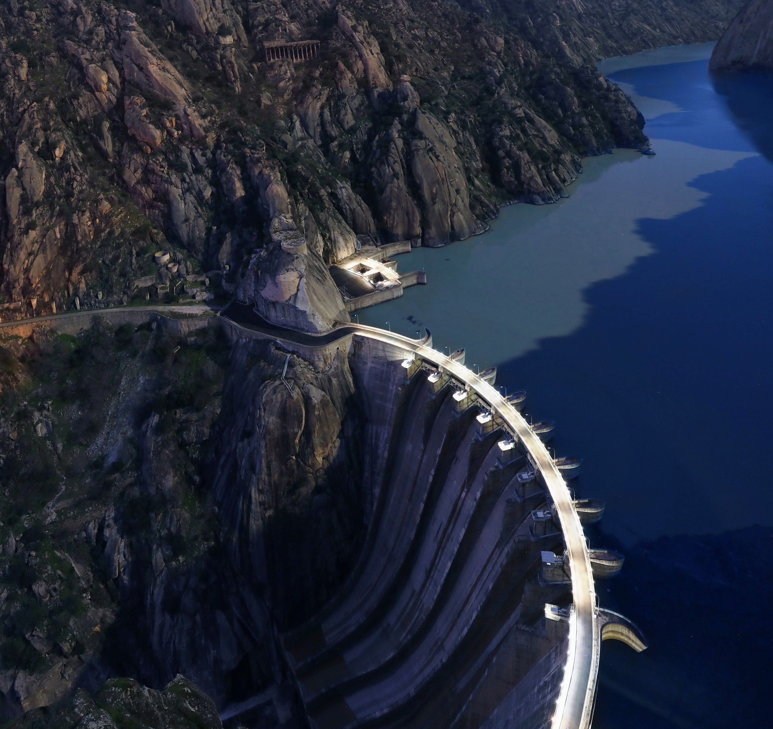 Embalse, presa y central hidroeléctrica de bombeo Aldeadavila.|IBERDROLA