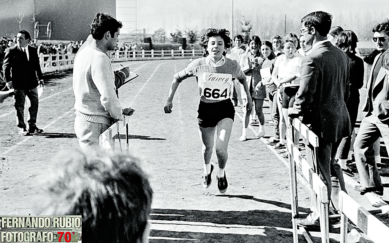 El atletismo, tal vez por ser individual, tuvo más presencia en los años 70 en la ciudad que otros deportes de equipo, con más dificultades. | FERNANDO RUBIO