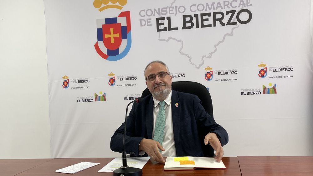 Olegario Ramón es el presidente del Consejo Comarcal del Bierzo. | JAVIER FERNÁNDEZ